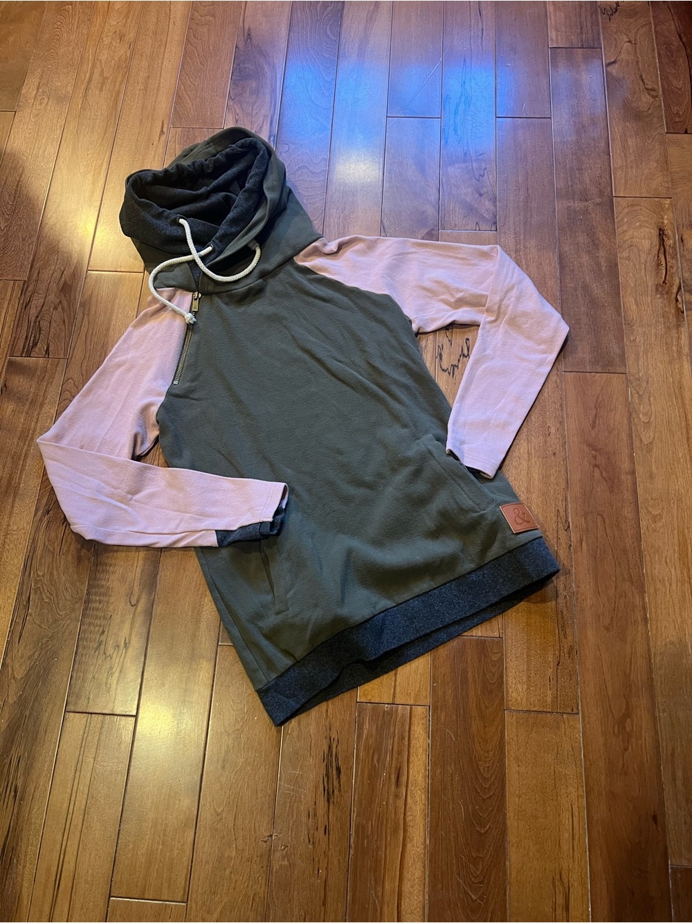 Colorblock Fleece hoodie 
 Ampersand avenue size extra small green pink gray - Picture 5 of 5